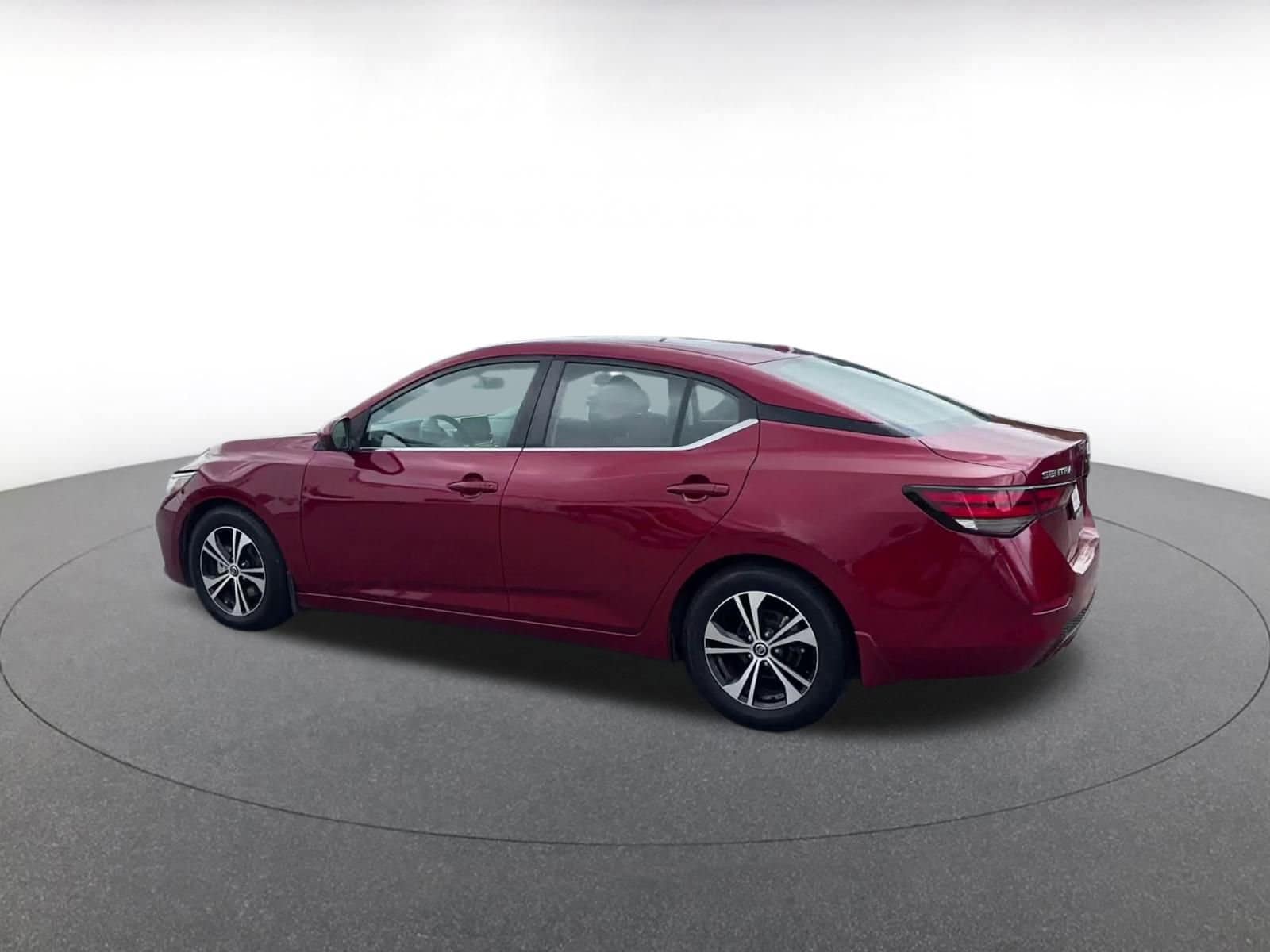 Thumbnail: 2021 Nissan Sentra - 9