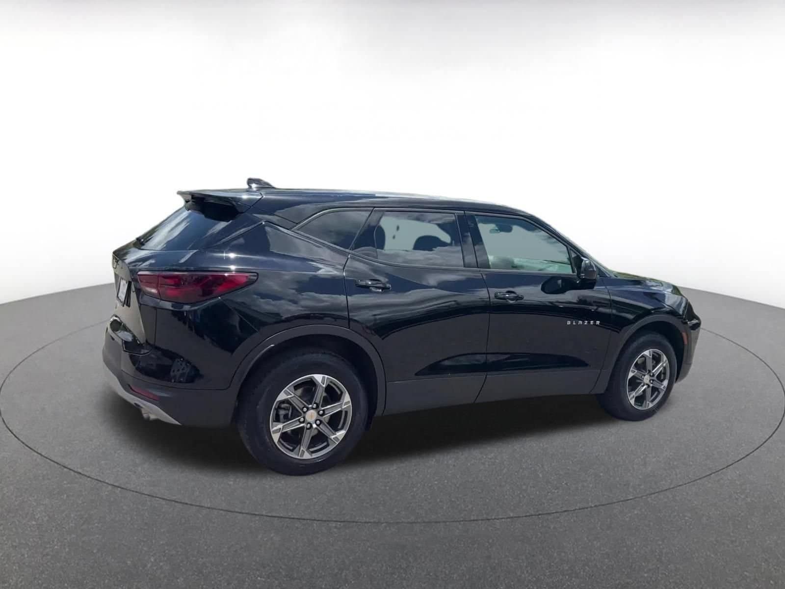Thumbnail: 2025 Chevrolet Blazer - 14