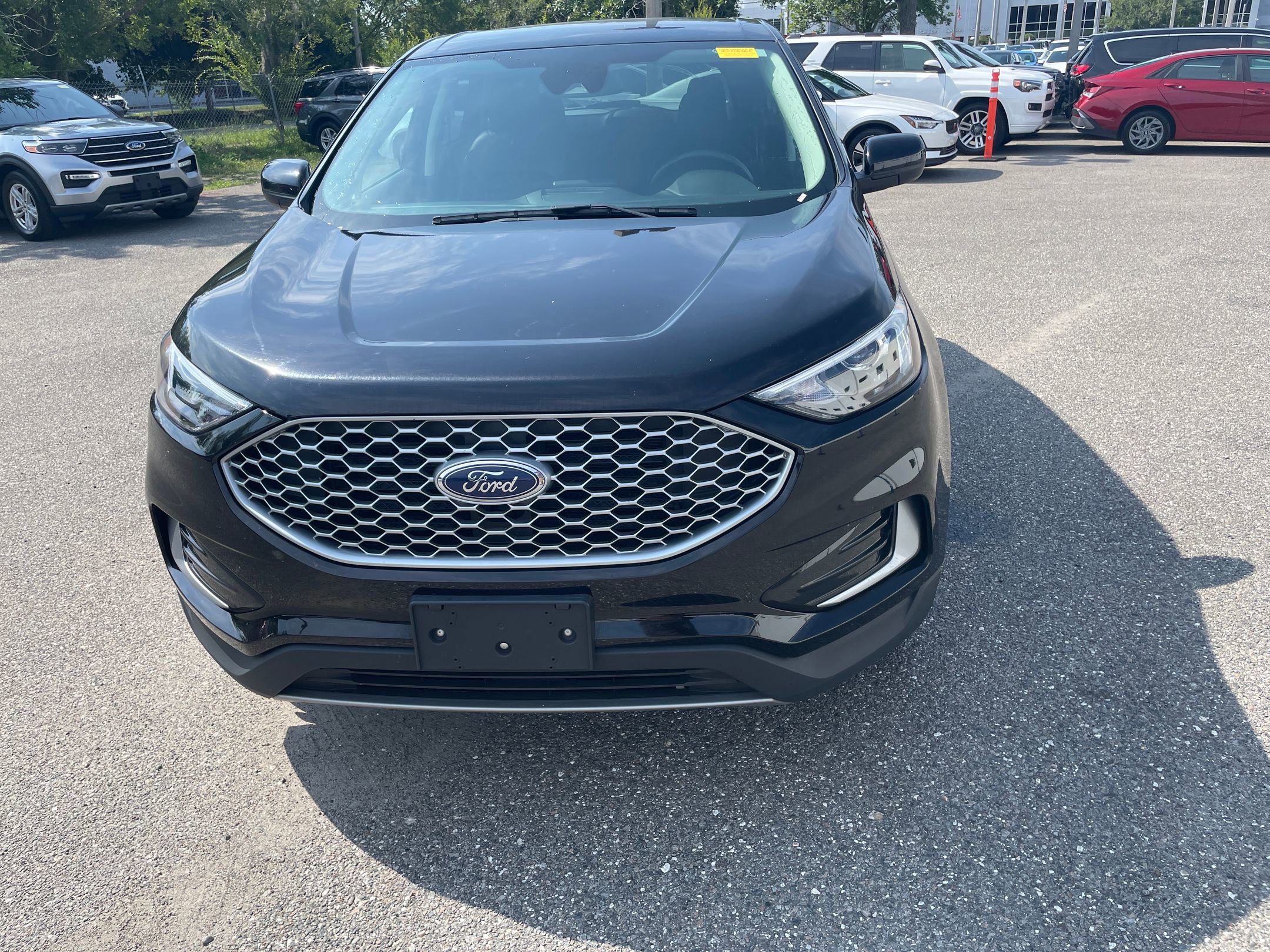 Thumbnail: 2023 Ford Edge - 3