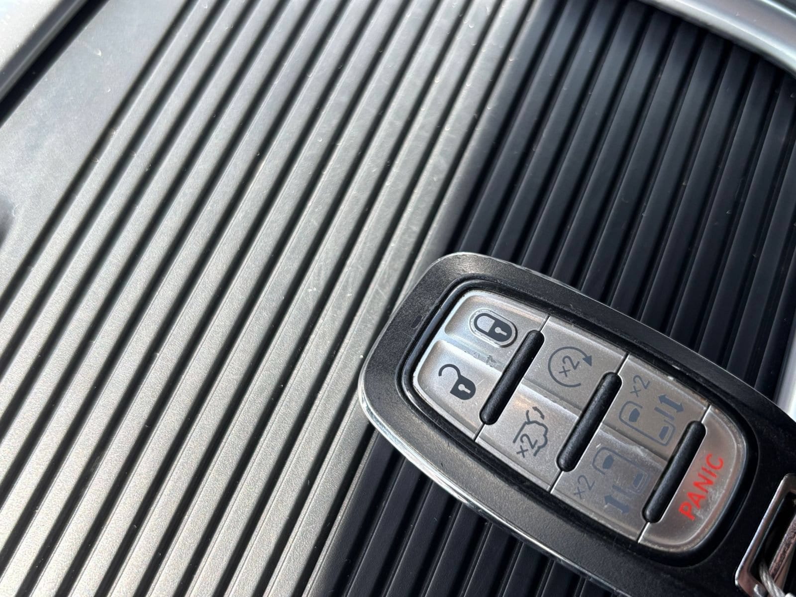 Thumbnail: 2024 Chrysler Pacifica - 20