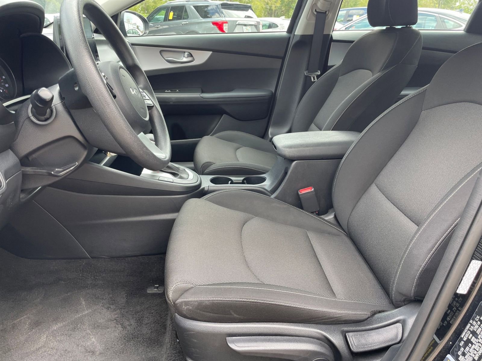 Thumbnail: 2024 Kia Forte - 24