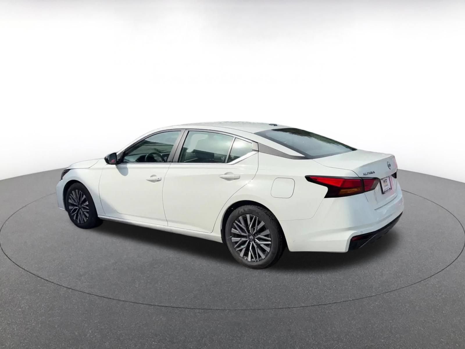 Thumbnail: 2026 Nissan Altima - 9