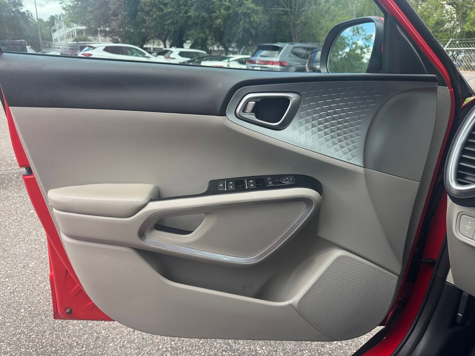 Thumbnail: 2025 Kia Soul - 18