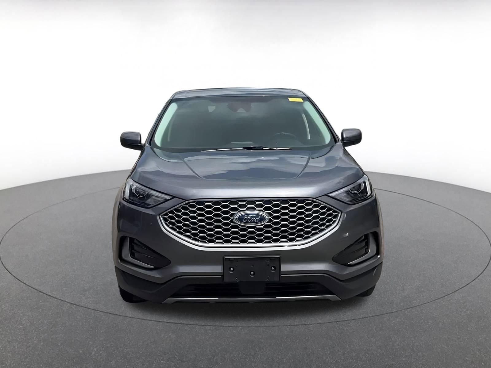 Thumbnail: 2024 Ford Edge - 3