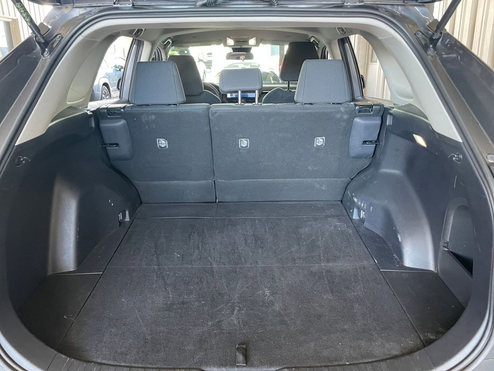 Thumbnail: 2025 Toyota RAV4 - 29