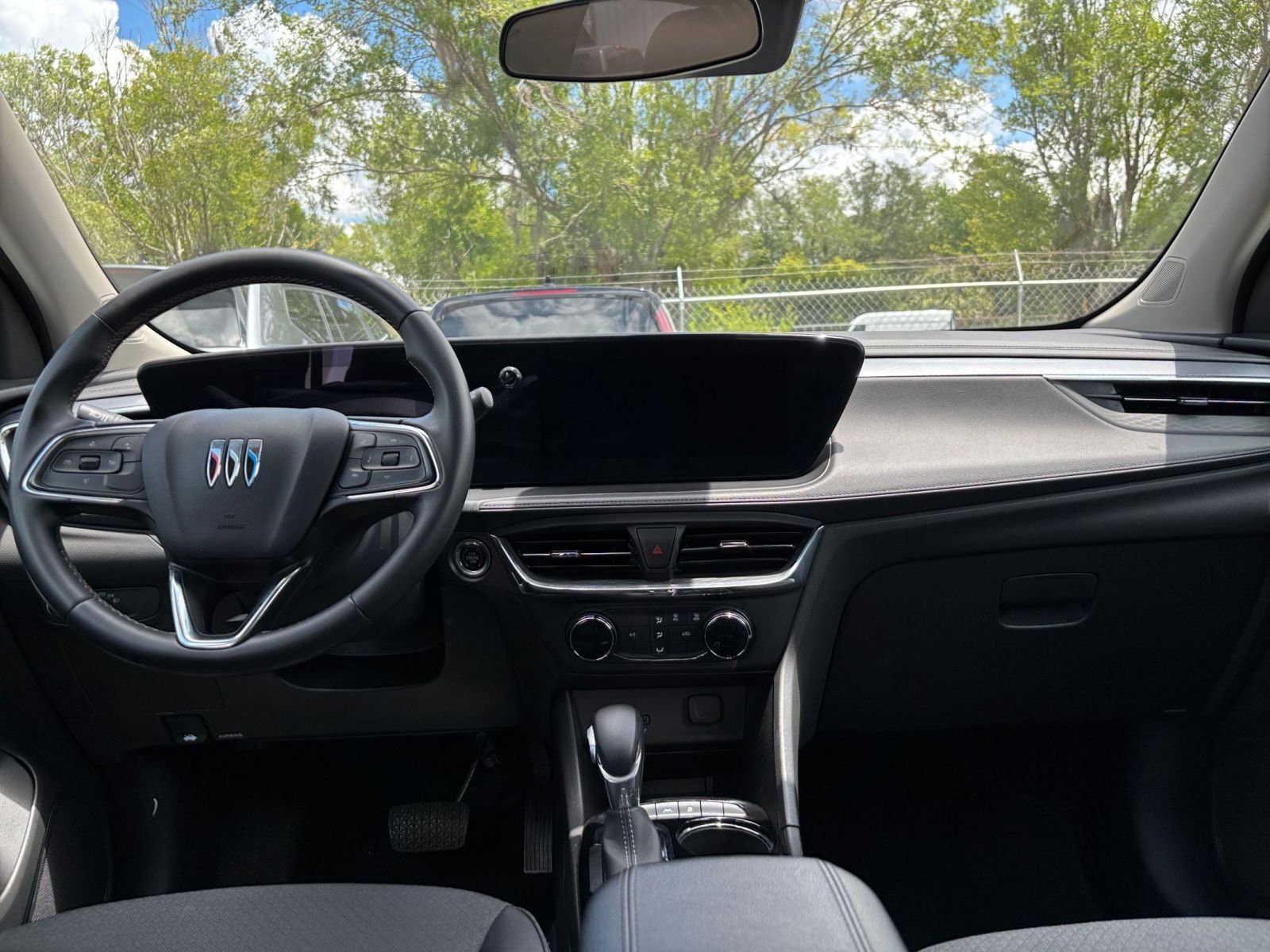 Thumbnail: 2025 Buick Encore GX - 17