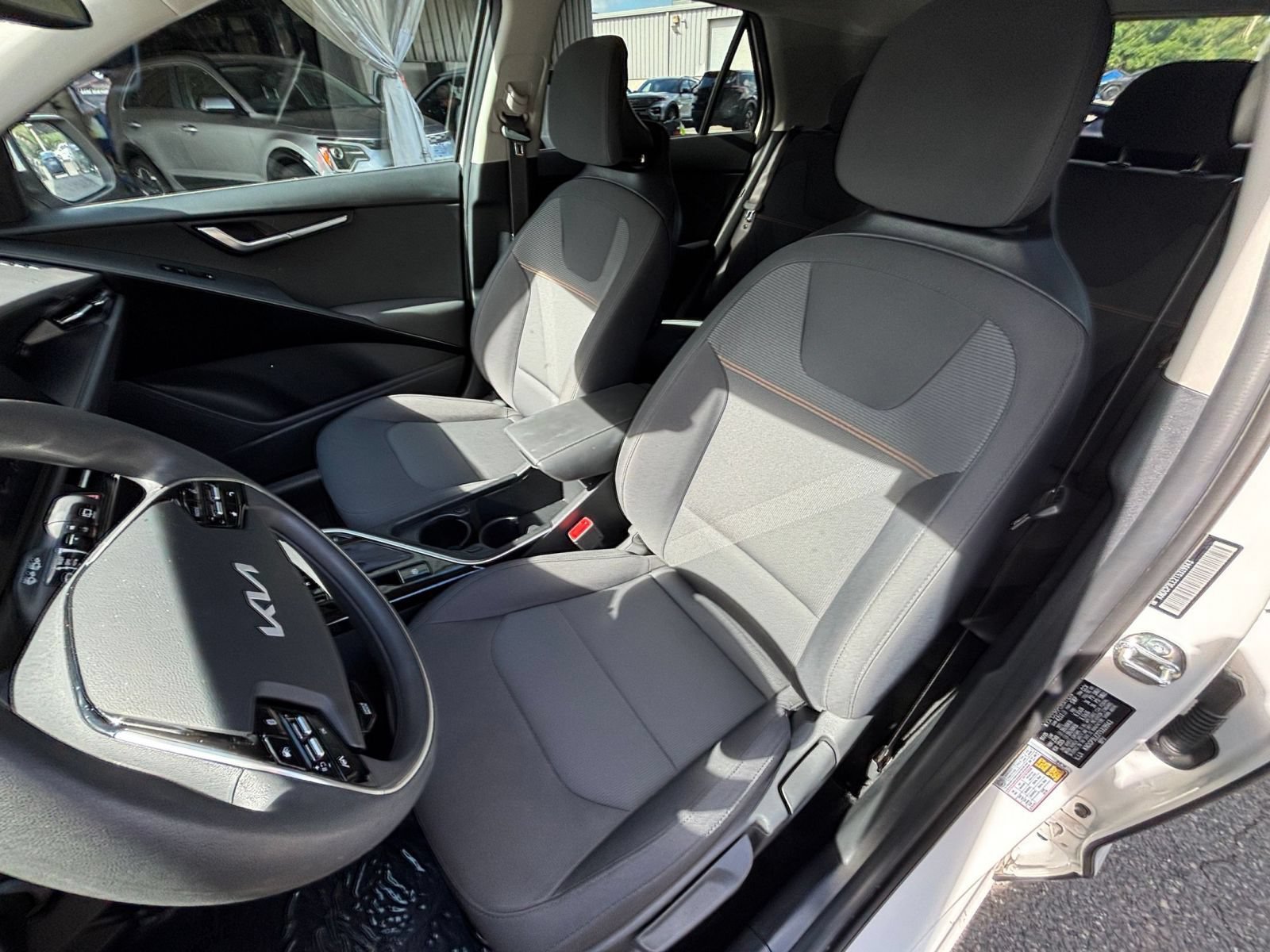 Thumbnail: 2026 Kia Niro - 33