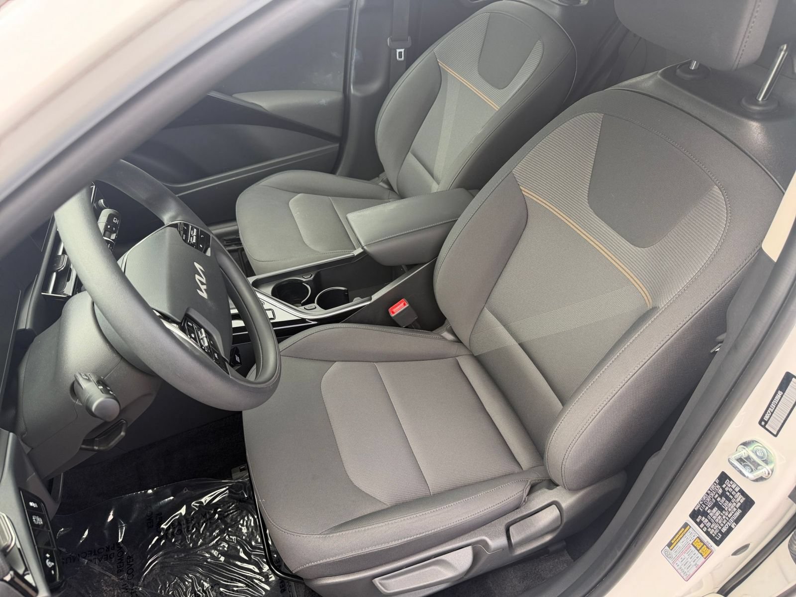Thumbnail: 2026 Kia Niro - 34