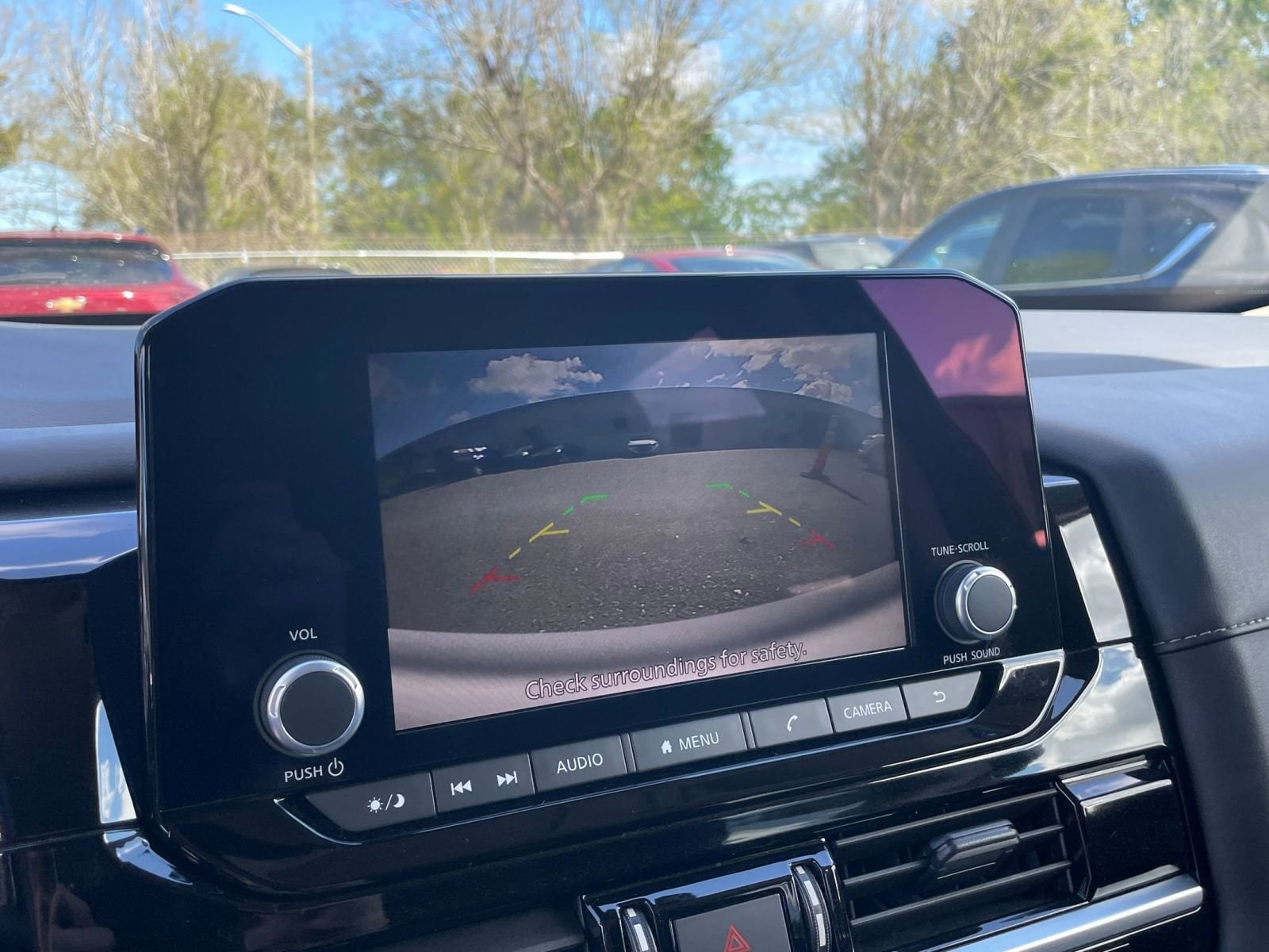 Thumbnail: 2025 Nissan Pathfinder - 24