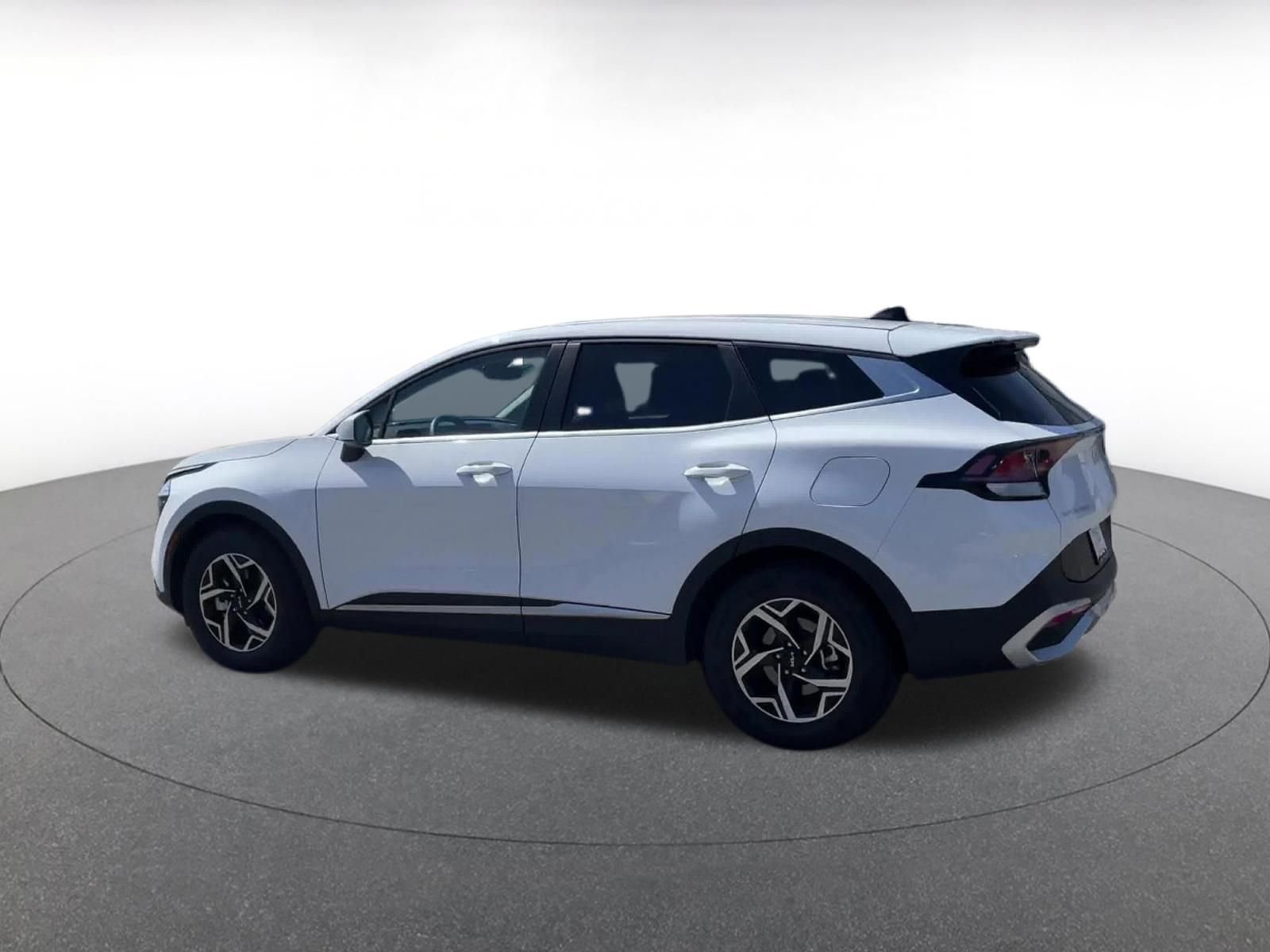 Thumbnail: 2025 Kia Sportage - 9