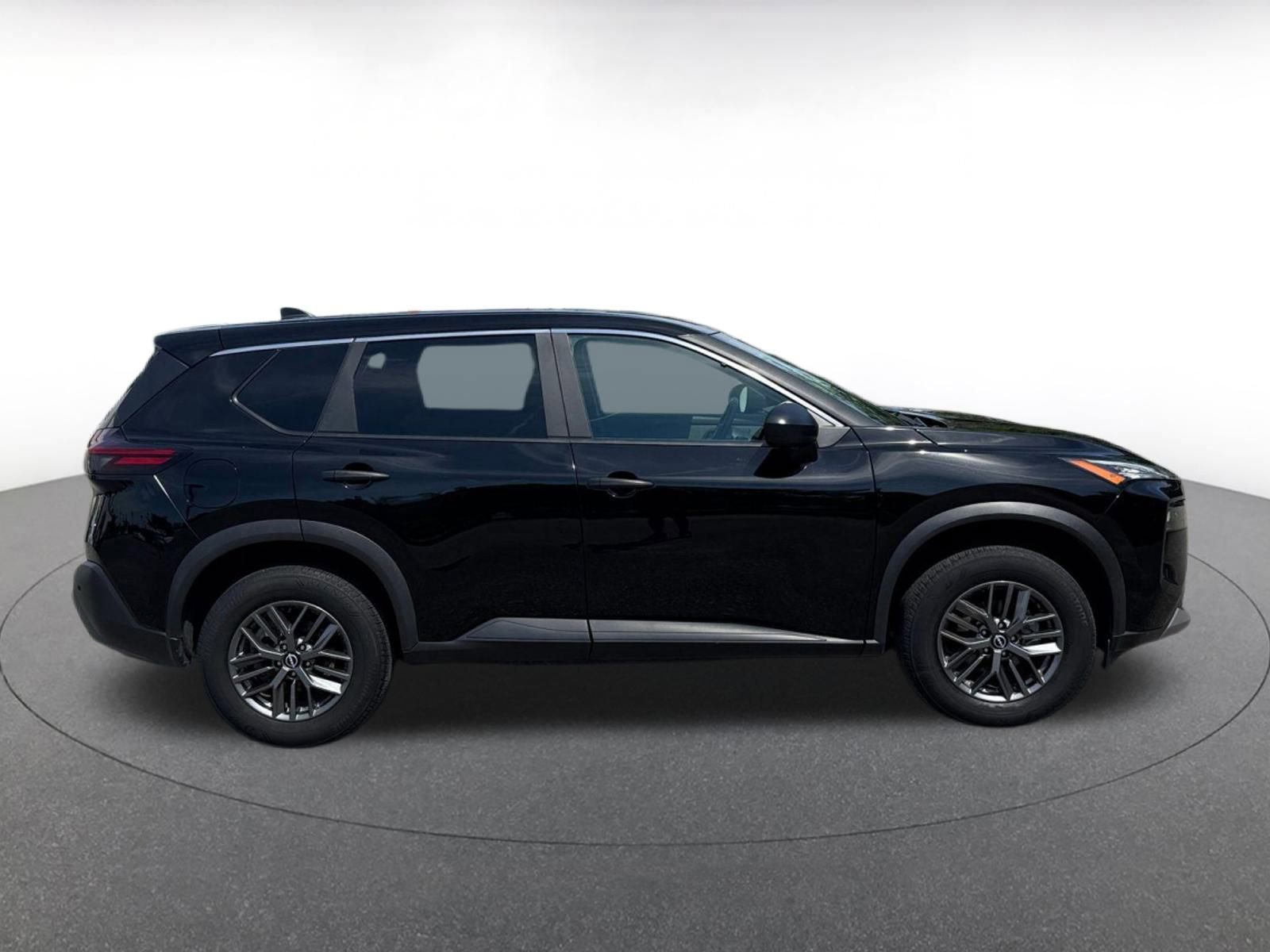 Thumbnail: 2023 Nissan Rogue - 12