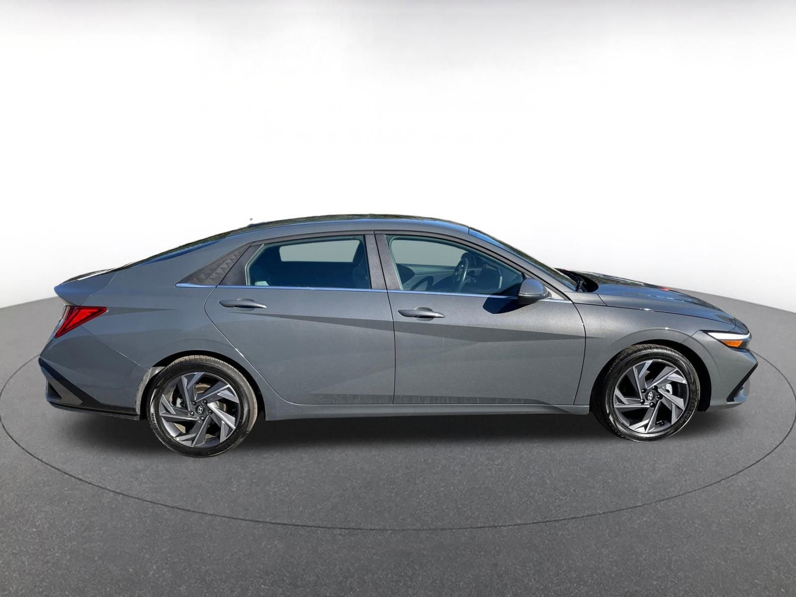Thumbnail: 2025 Hyundai Elantra - 15