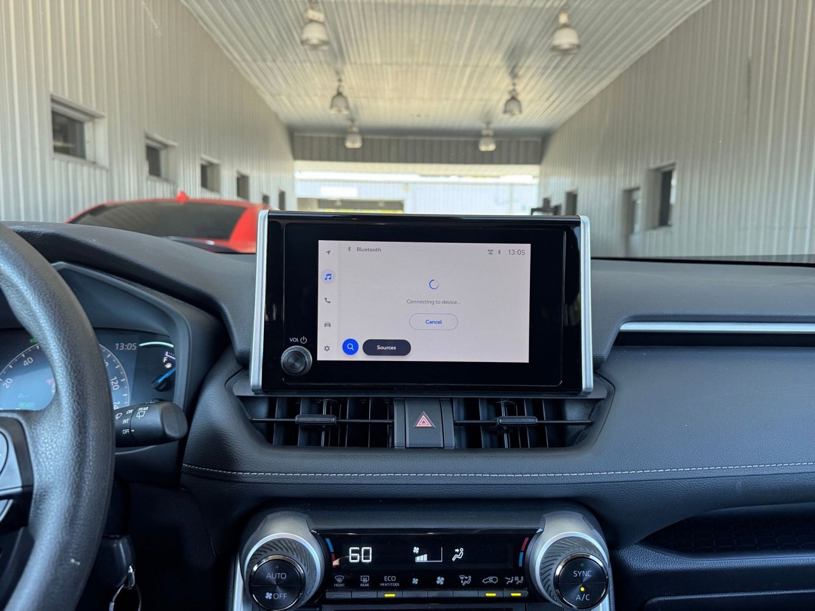 Thumbnail: 2025 Toyota RAV4 - 32