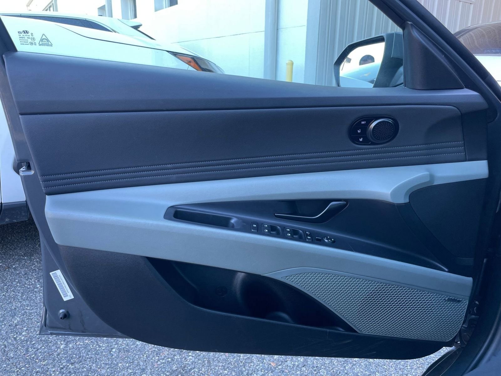 Thumbnail: 2025 Hyundai Elantra - 20