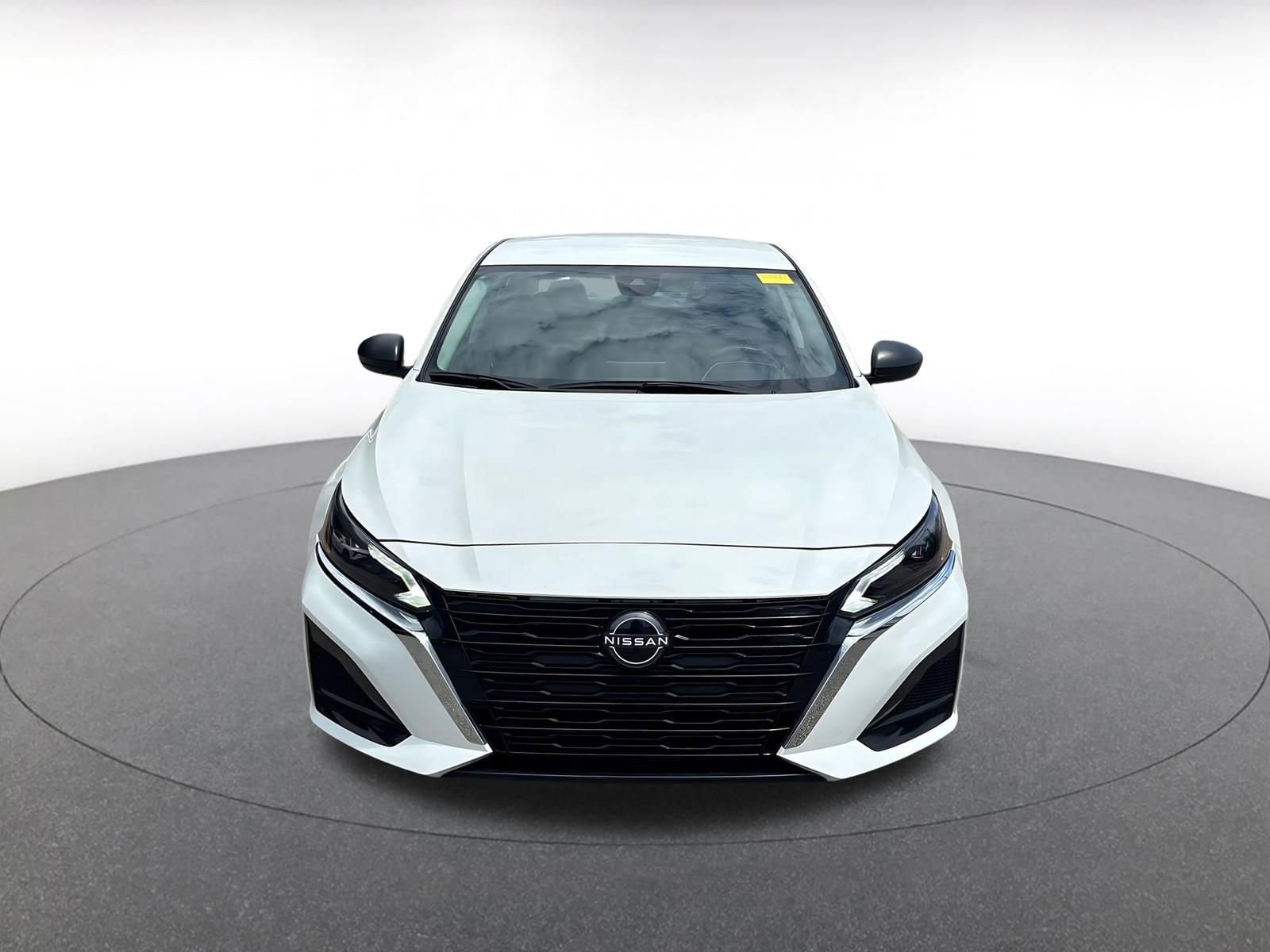 Thumbnail: 2025 Nissan Altima - 2