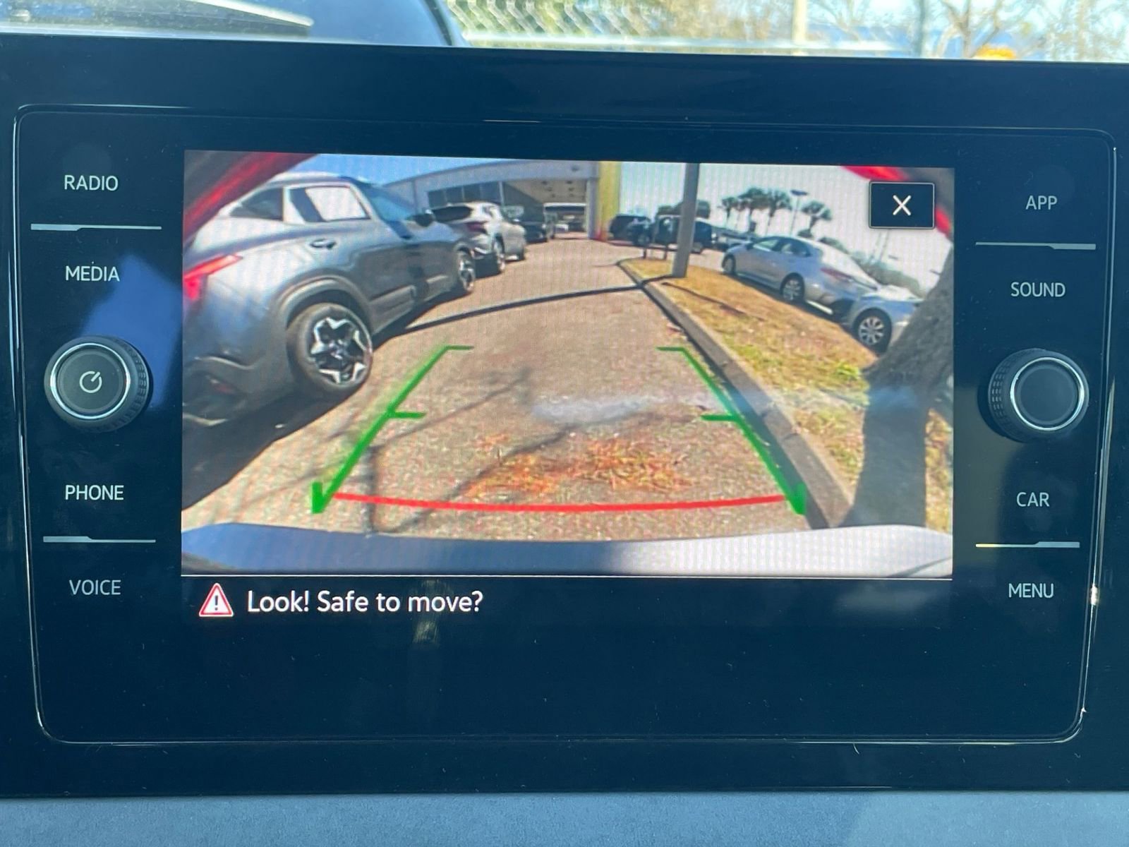 Thumbnail: 2025 Volkswagen Jetta - 22