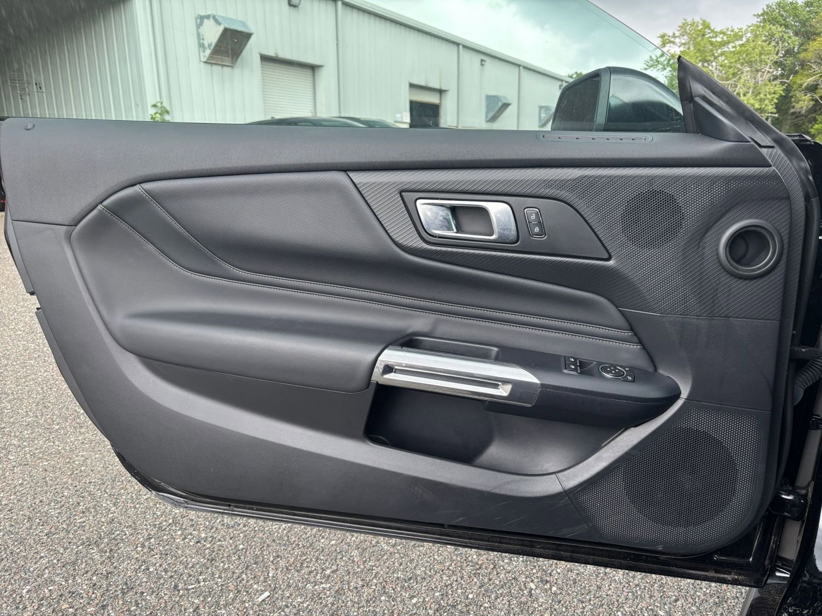 Thumbnail: 2025 Ford Mustang - 18