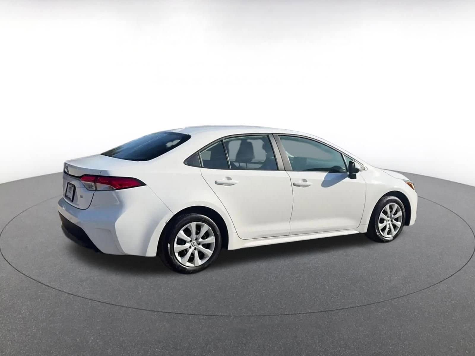 Thumbnail: 2025 Toyota Corolla - 14