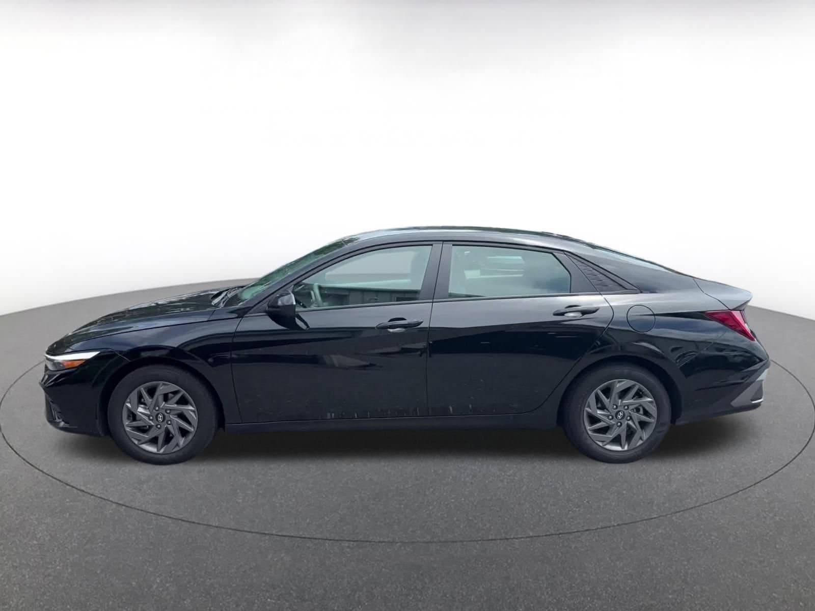 Thumbnail: 2026 Hyundai Elantra - 6