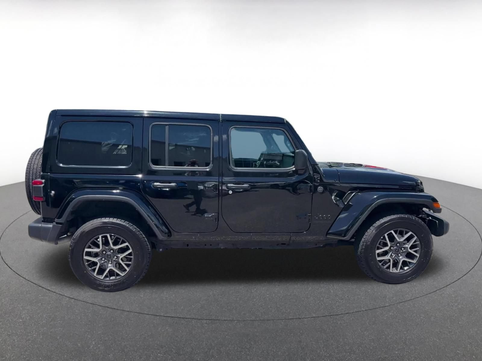 Thumbnail: 2025 Jeep Wrangler - 16