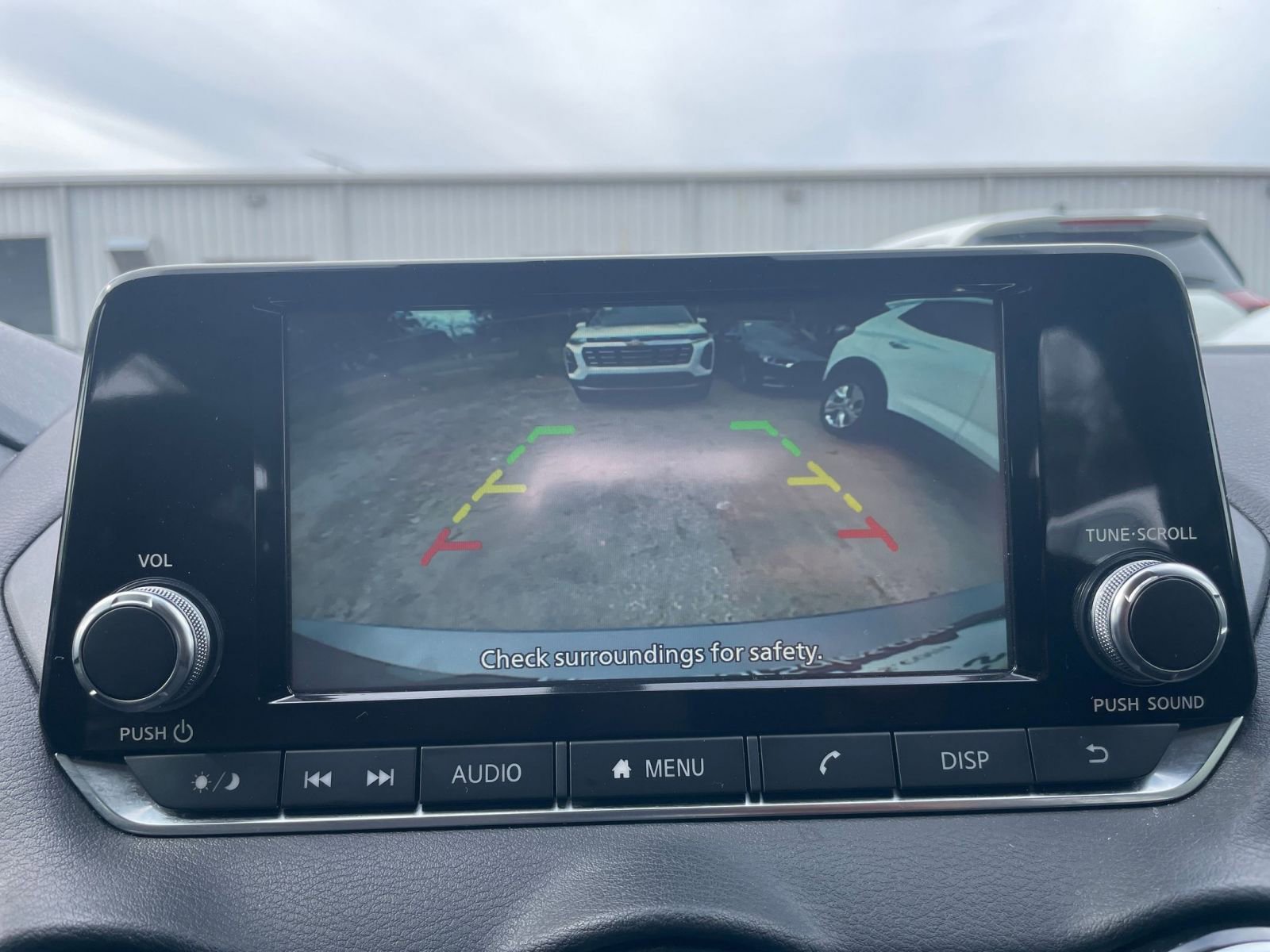 Thumbnail: 2025 Nissan Sentra - 17