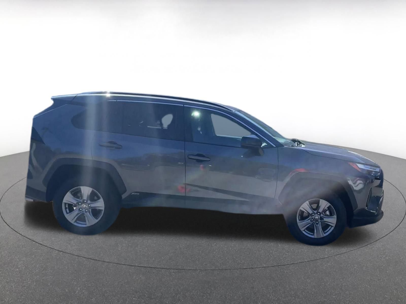 Thumbnail: 2025 Toyota RAV4 - 16