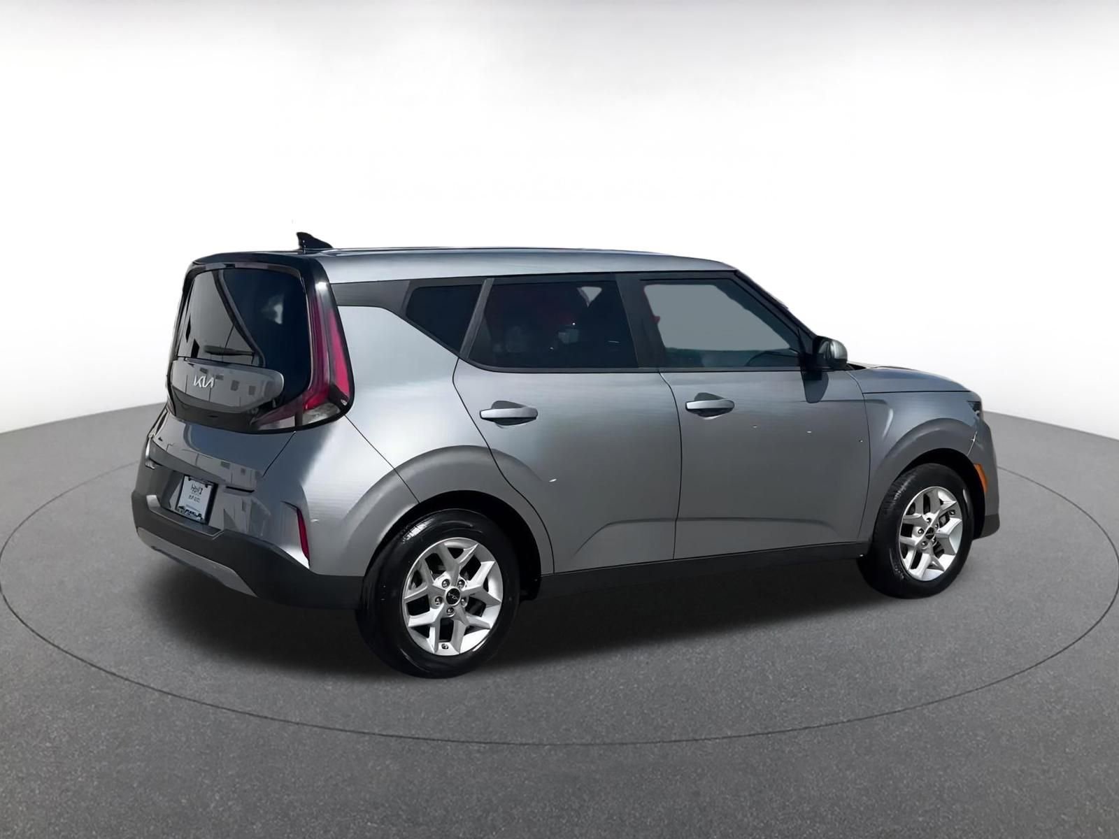 Thumbnail: 2023 Kia Soul - 11