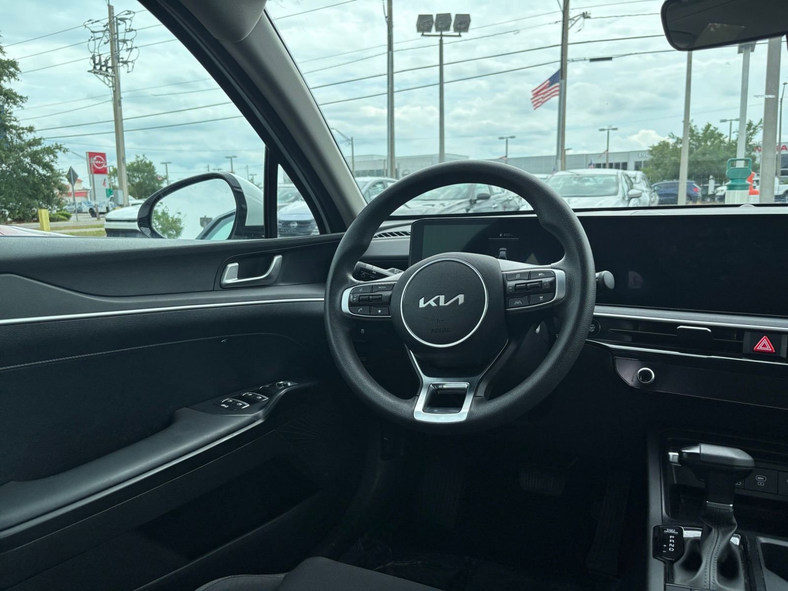 Thumbnail: 2025 Kia K5 - 33