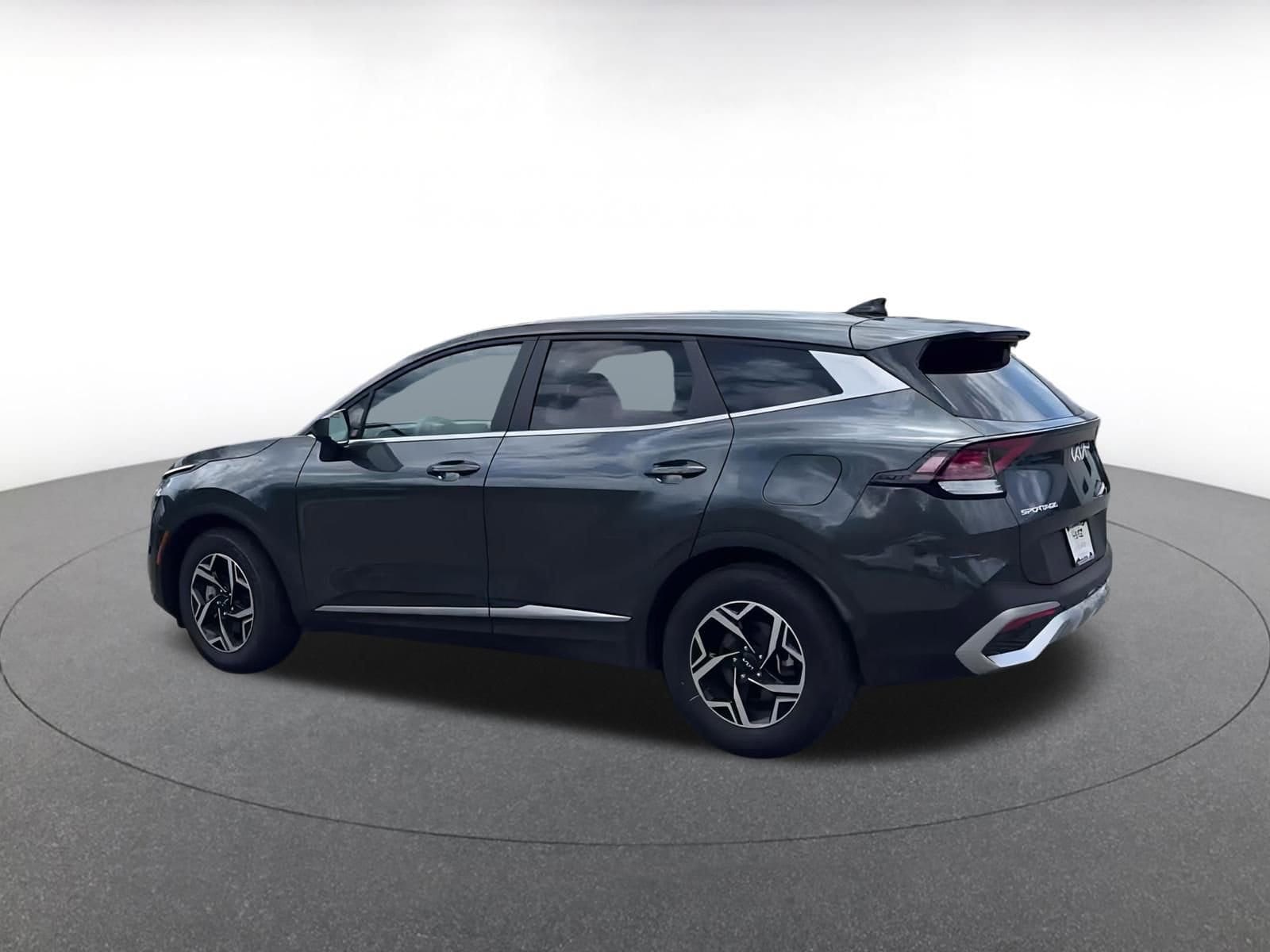 Thumbnail: 2024 Kia Sportage - 9