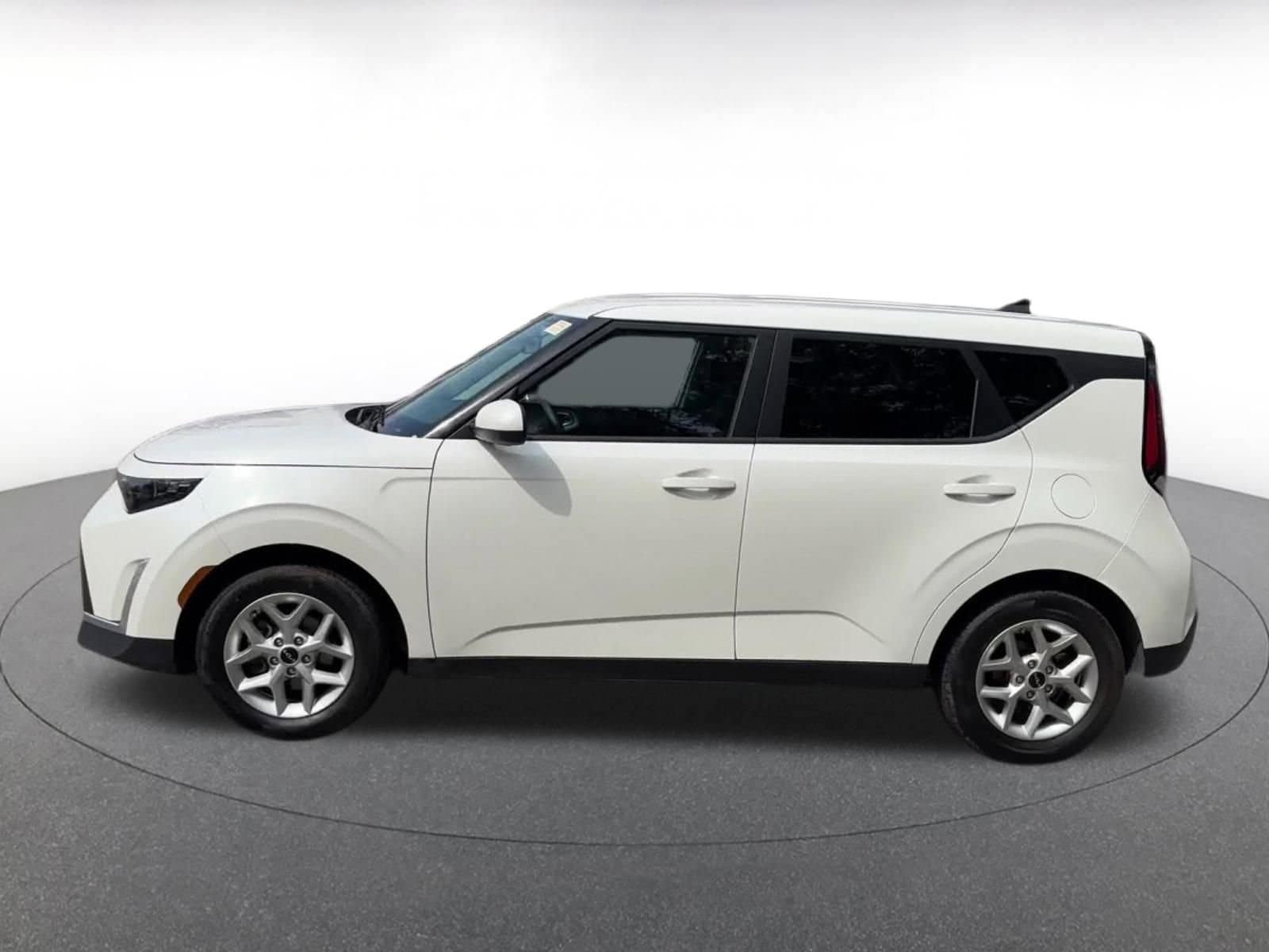 Thumbnail: 2025 Kia Soul - 8