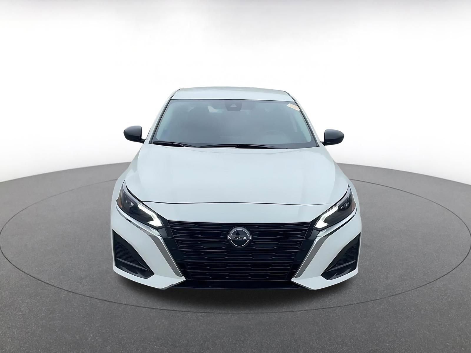 Thumbnail: 2025 Nissan Altima - 3