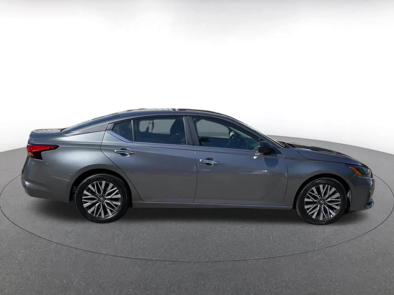 Thumbnail: 2025 Nissan Altima - 16