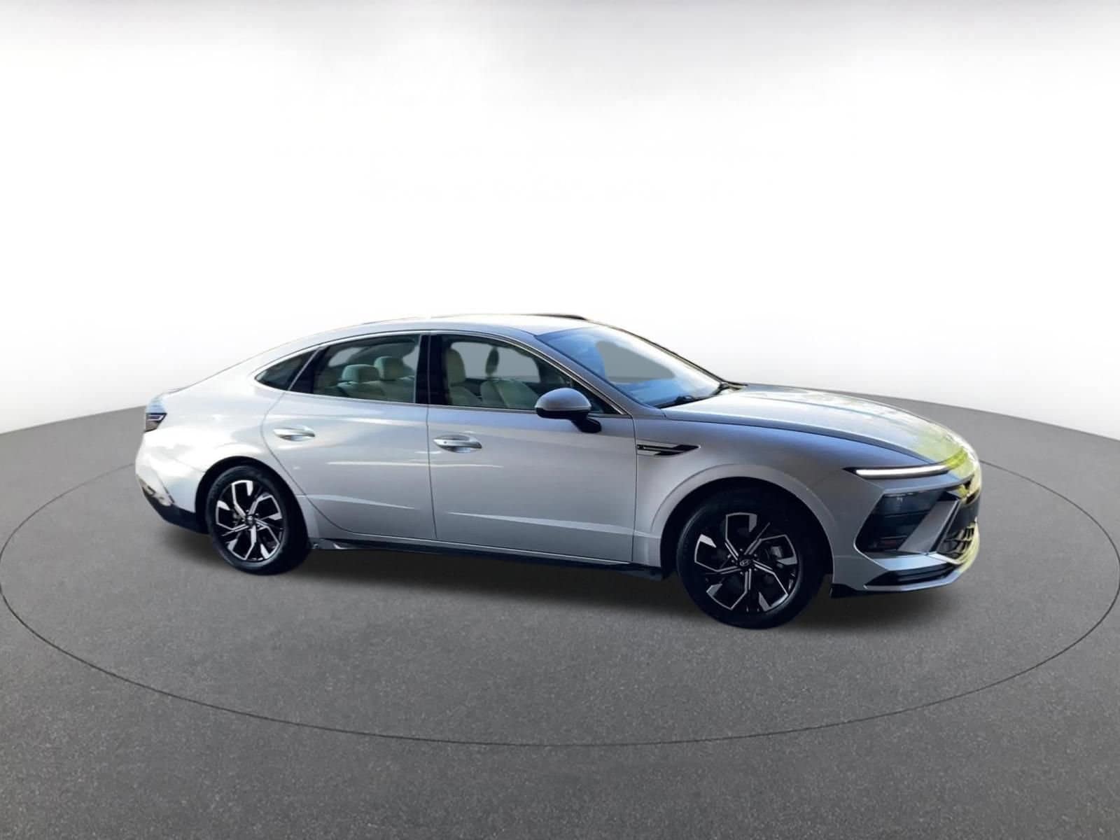 Thumbnail: 2025 Hyundai Sonata - 1