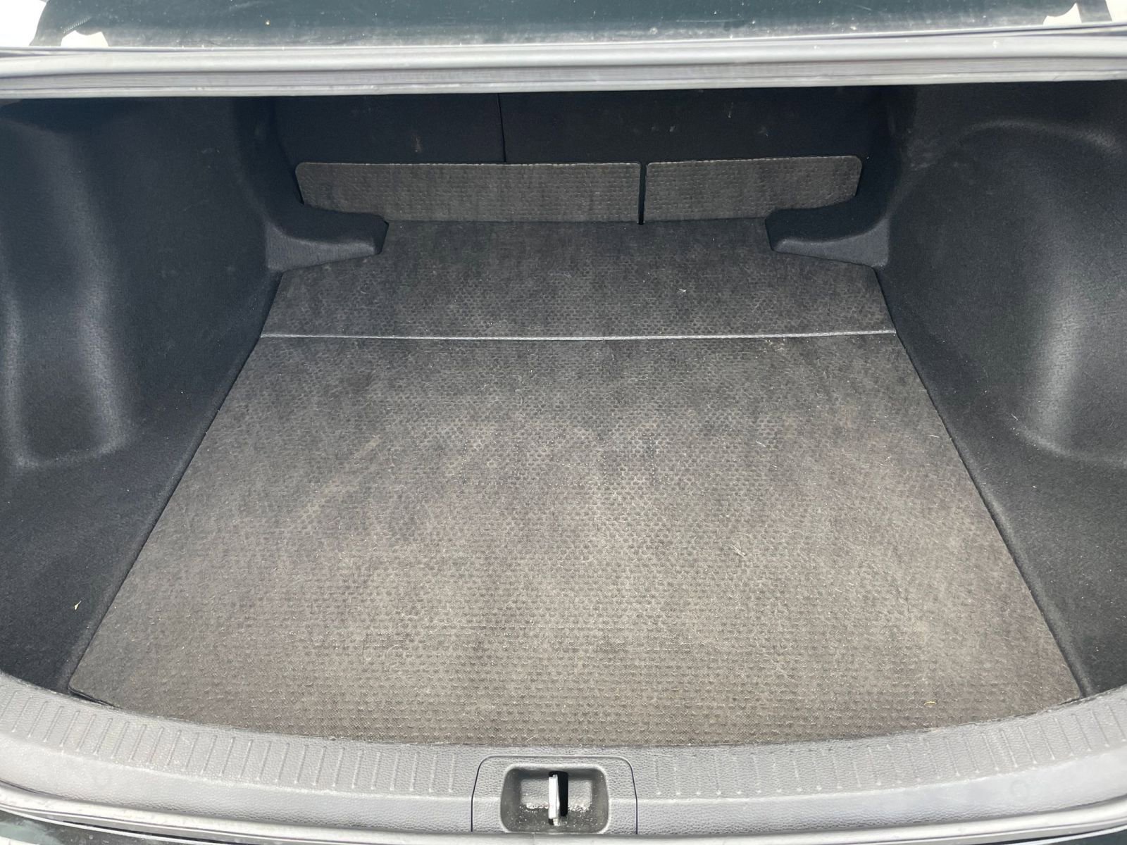 Thumbnail: 2025 Toyota Corolla - 29