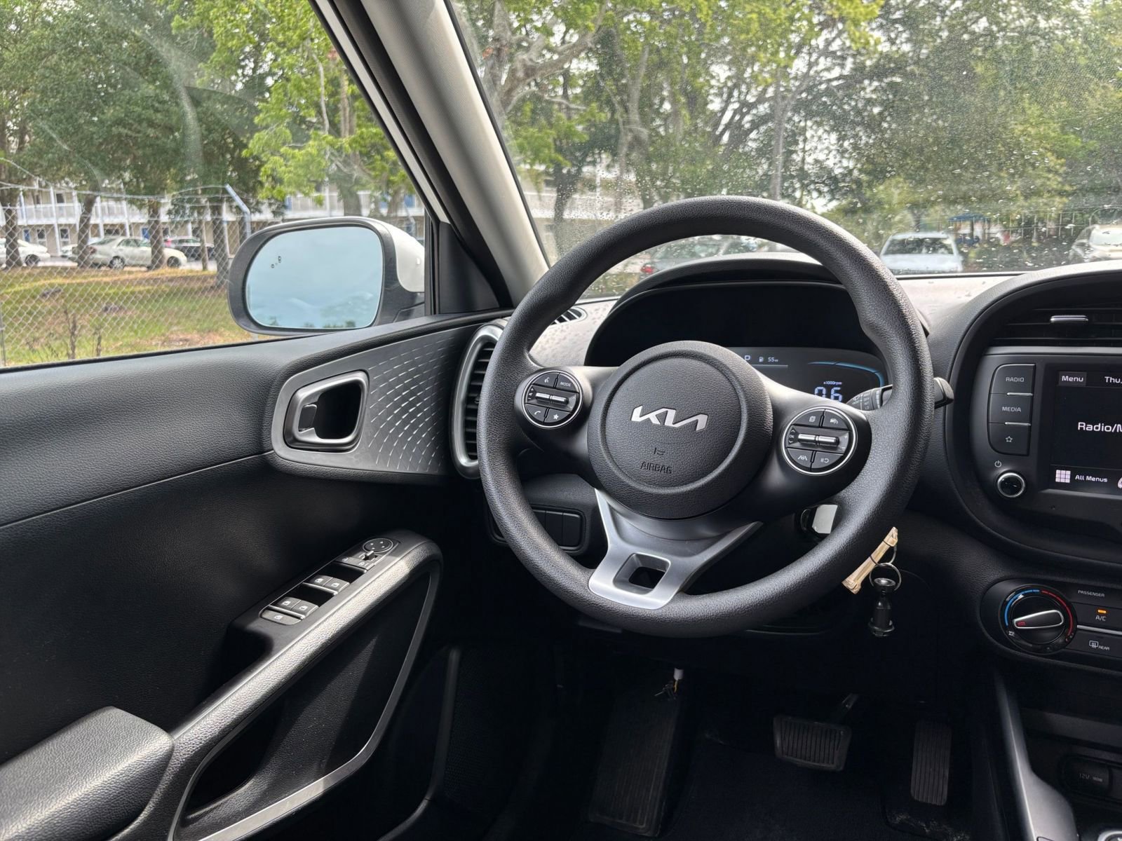 Thumbnail: 2025 Kia Soul - 32