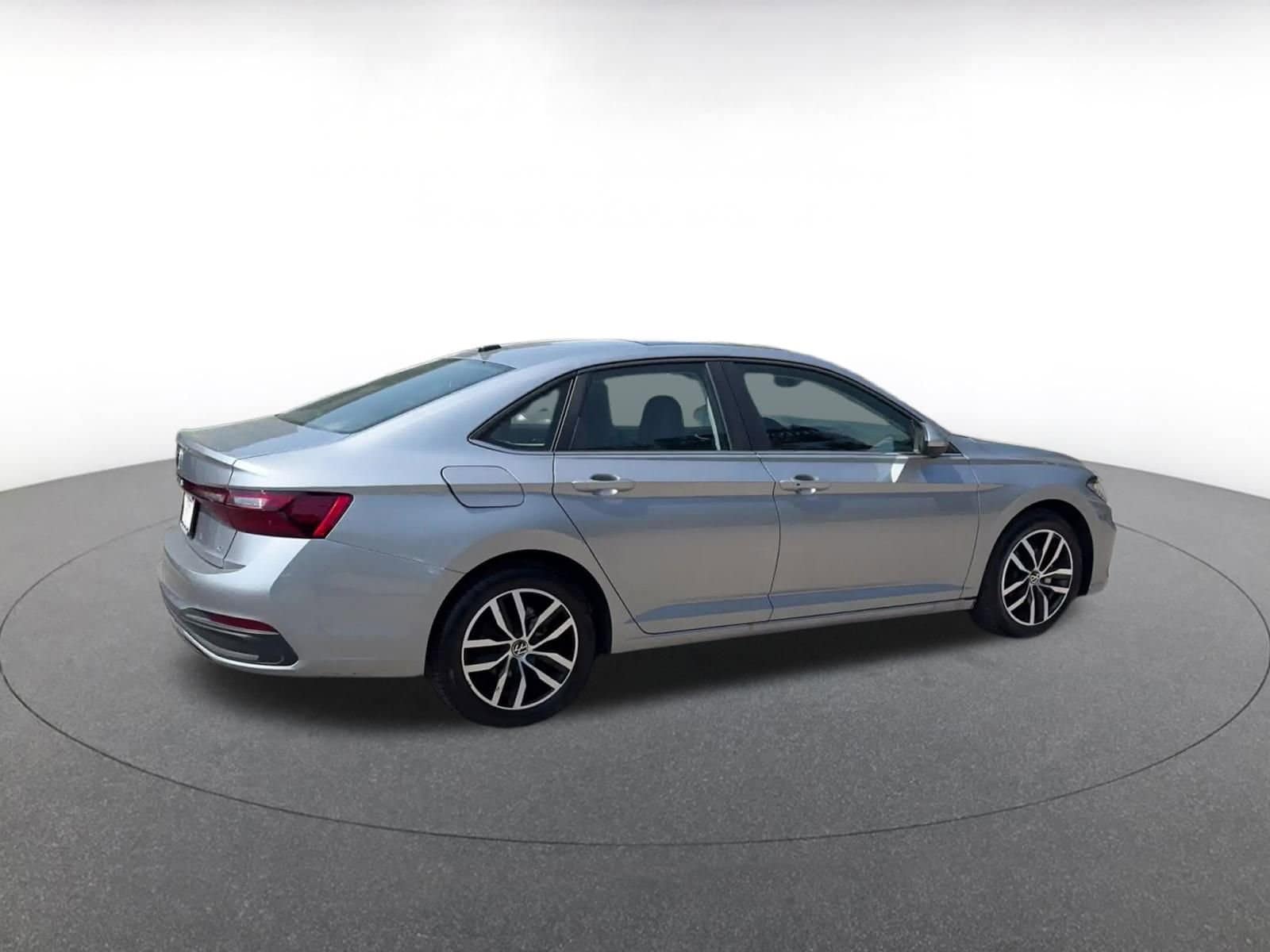 Thumbnail: 2025 Volkswagen Jetta - 12