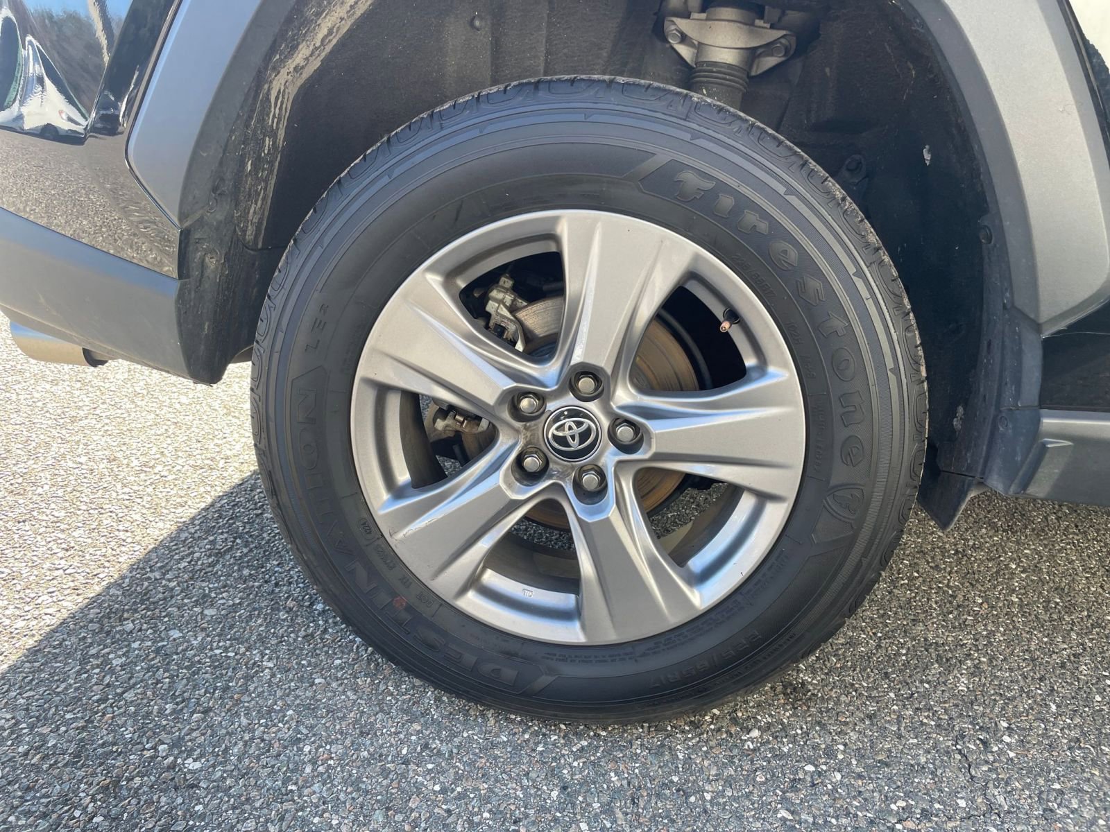 Thumbnail: 2025 Toyota RAV4 - 29