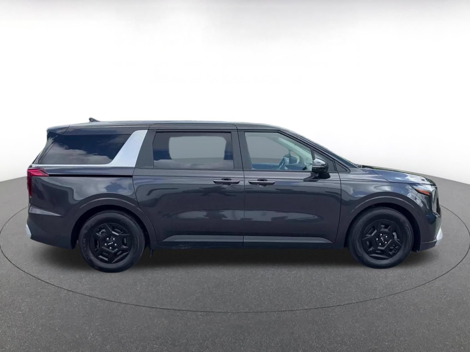 Thumbnail: 2026 Kia Carnival - 16
