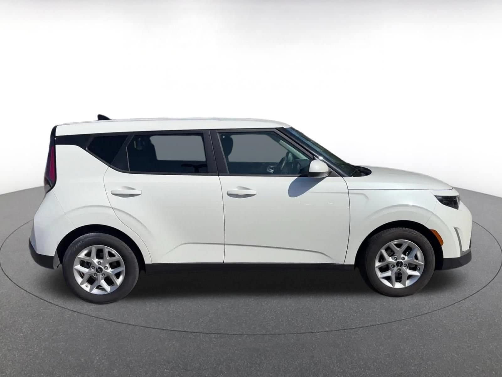 Thumbnail: 2025 Kia Soul - 16