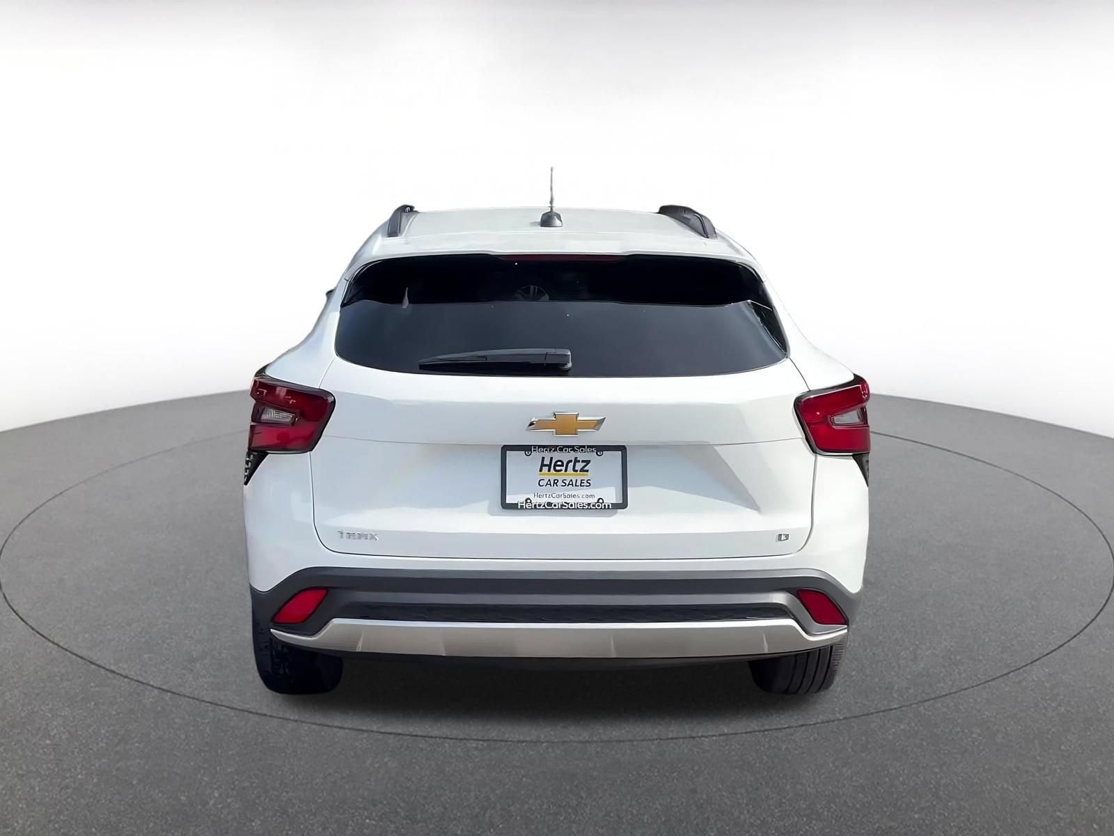 Thumbnail: 2025 Chevrolet Trax - 11