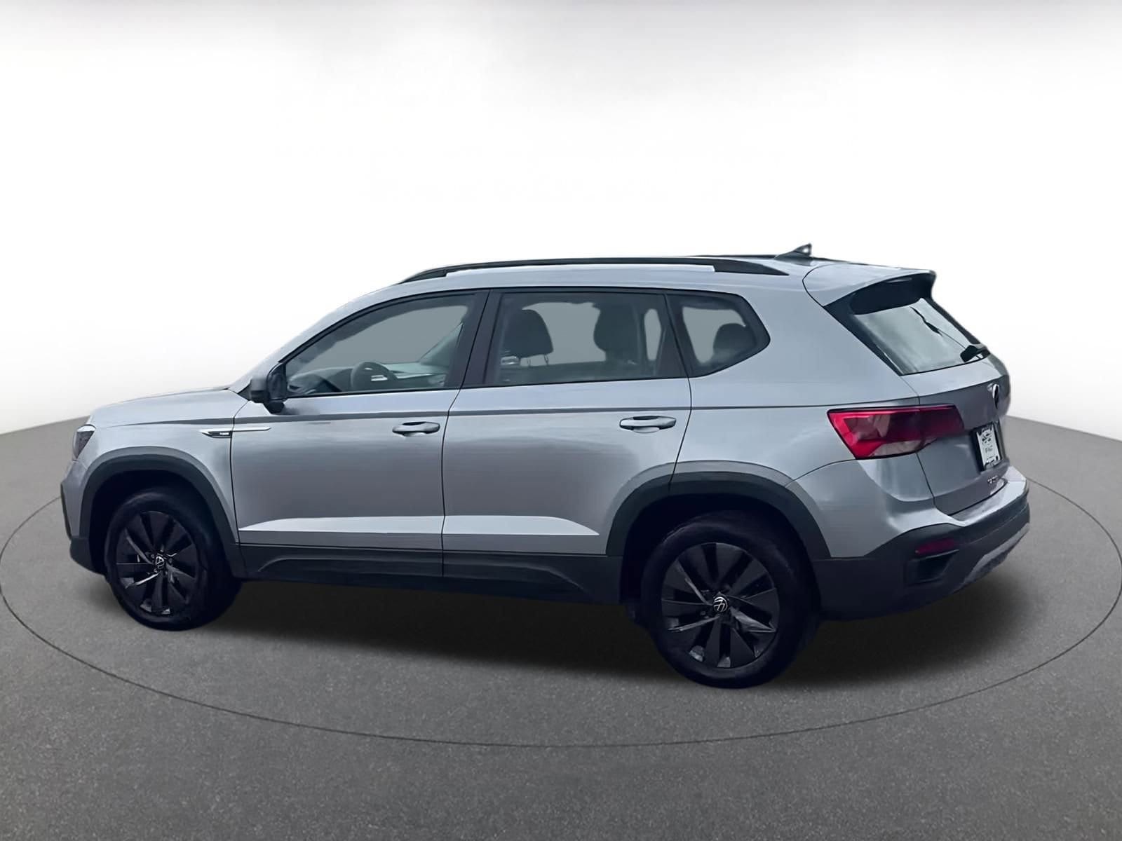 Thumbnail: 2024 Volkswagen Taos - 7