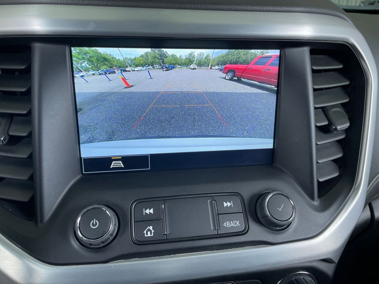 Thumbnail: 2023 GMC Acadia - 14