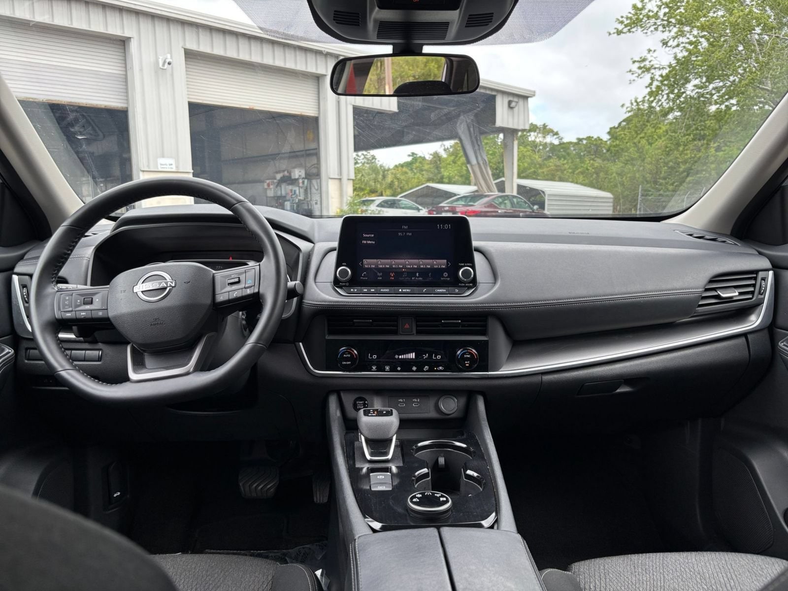 Thumbnail: 2025 Nissan Rogue - 30