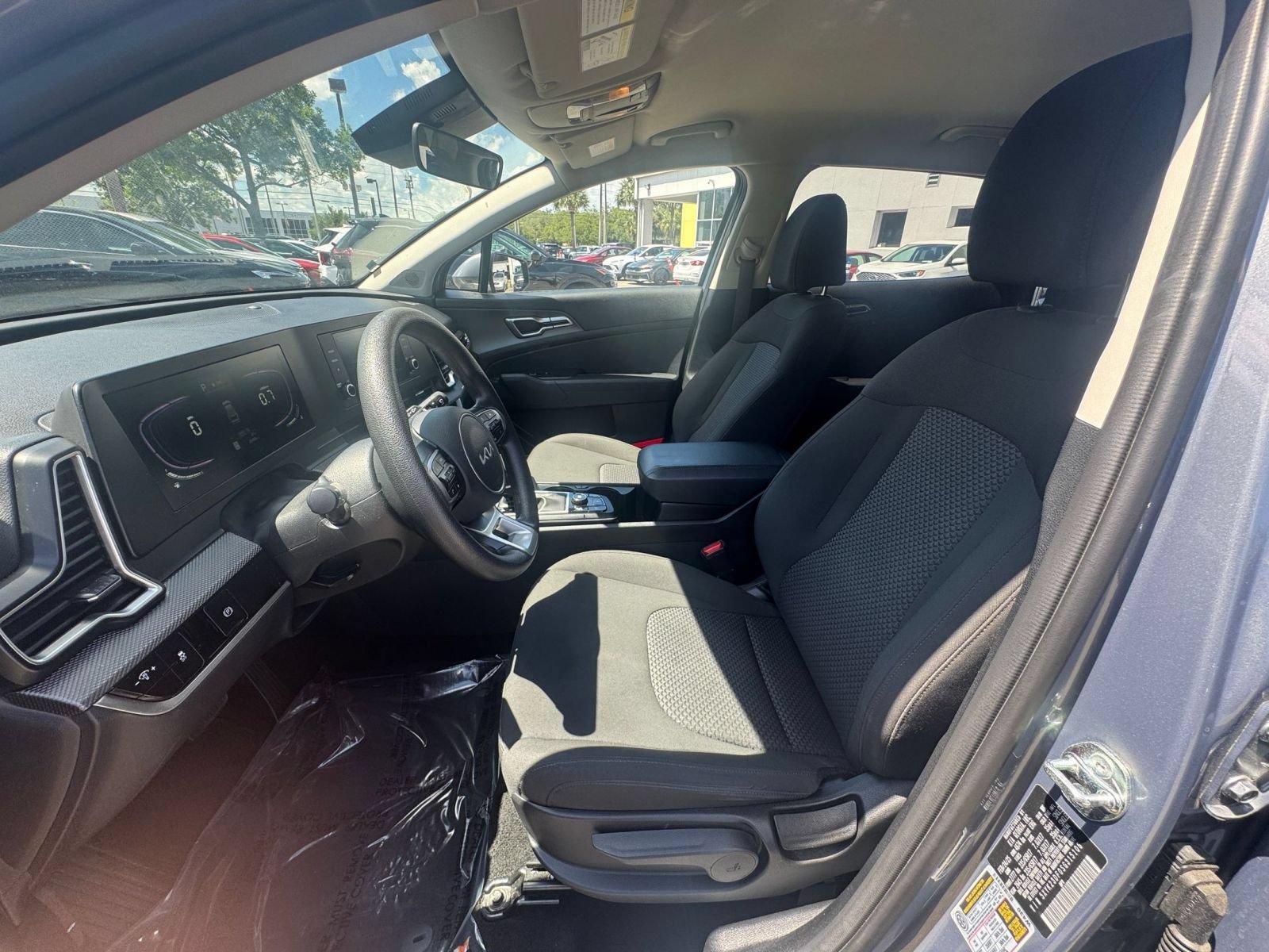 Thumbnail: 2025 Kia Sportage - 25