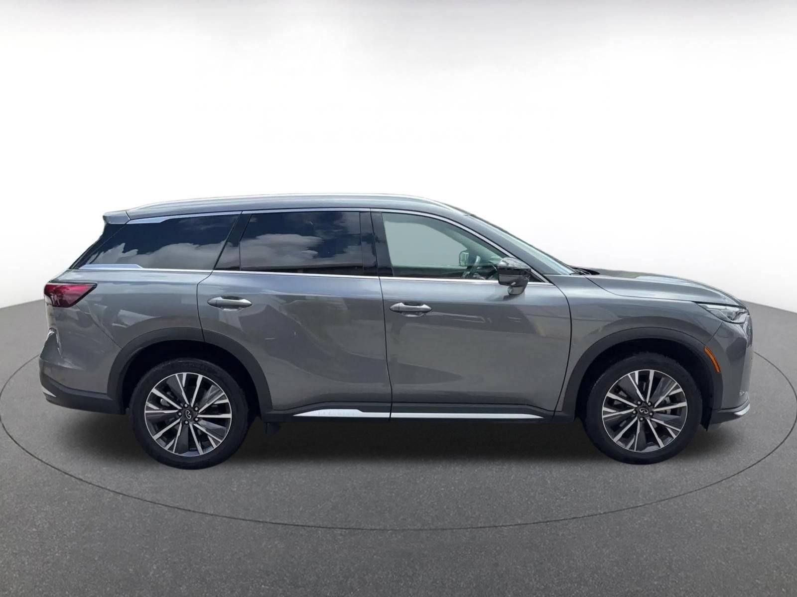 Thumbnail: 2026 INFINITI QX60 - 15