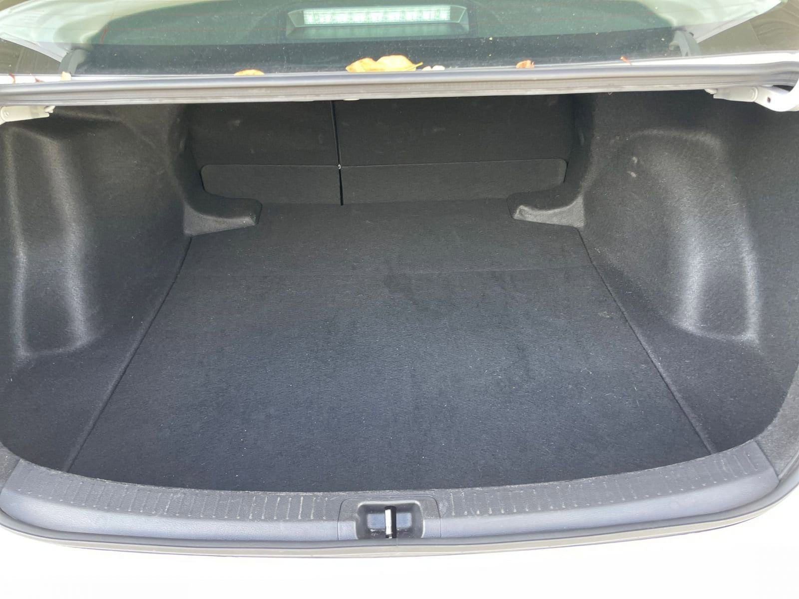 Thumbnail: 2025 Toyota Corolla - 28