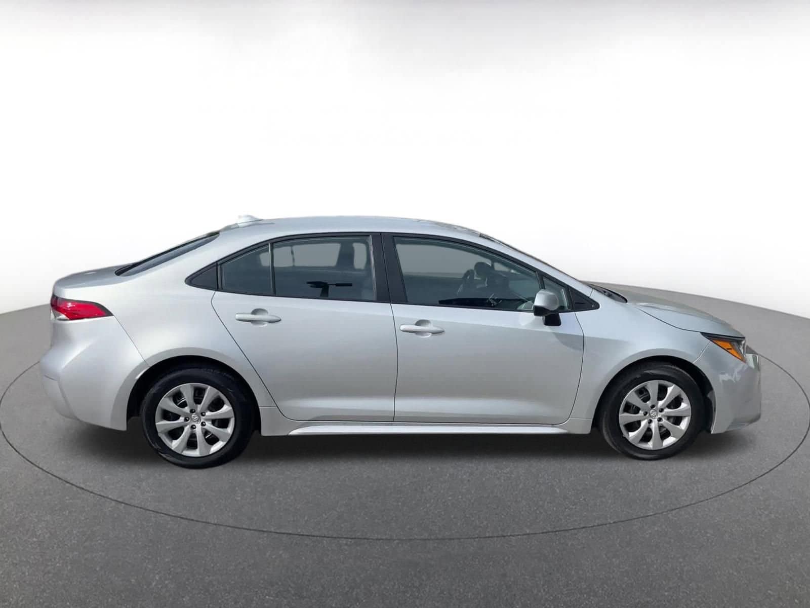 Thumbnail: 2025 Toyota Corolla - 16