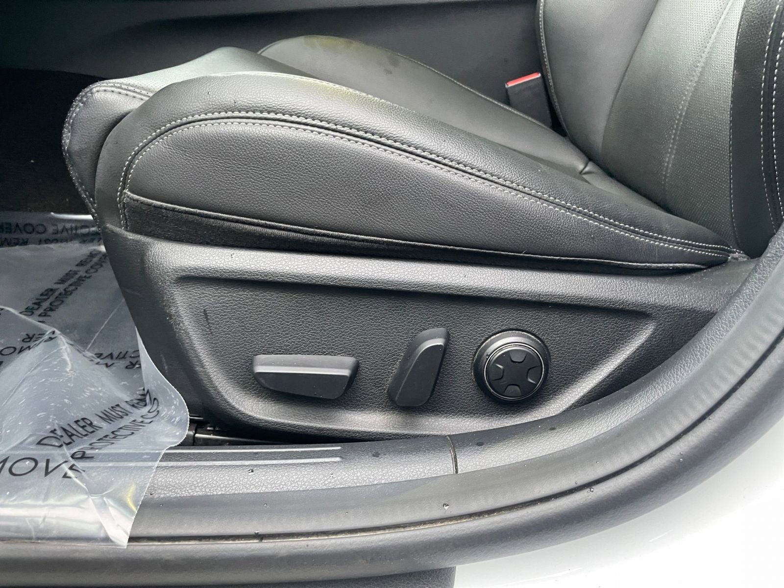 Thumbnail: 2025 Genesis G70 - 24