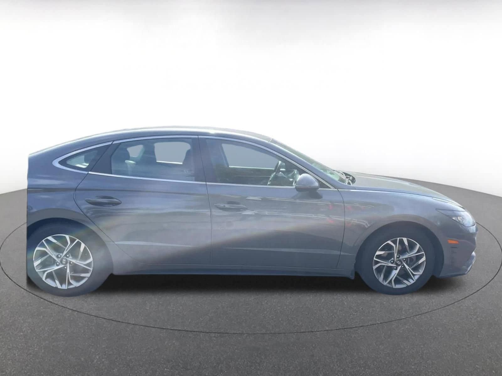 Thumbnail: 2023 Hyundai Sonata - 16