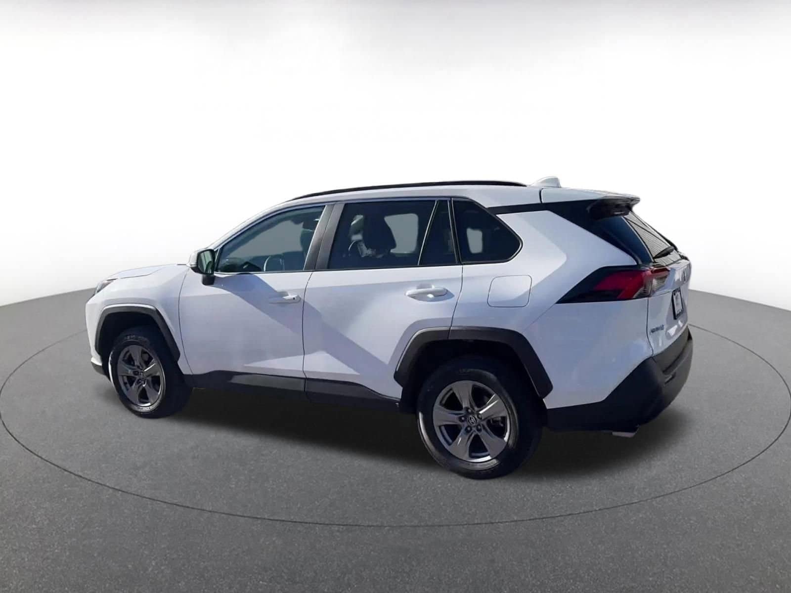 Thumbnail: 2025 Toyota RAV4 - 9